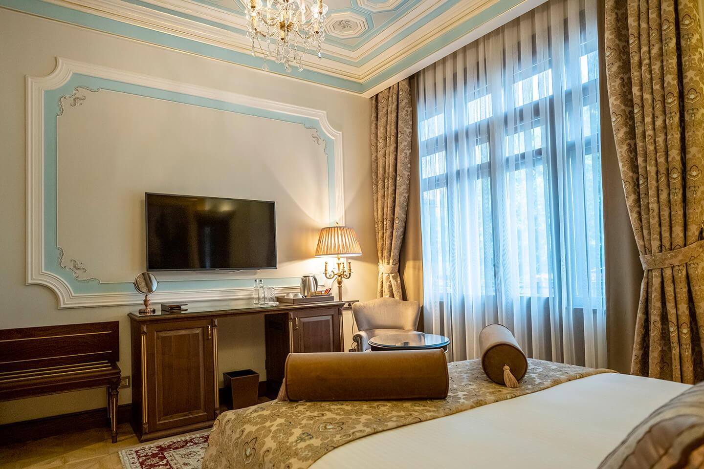 Hotel Ortakoey 2*