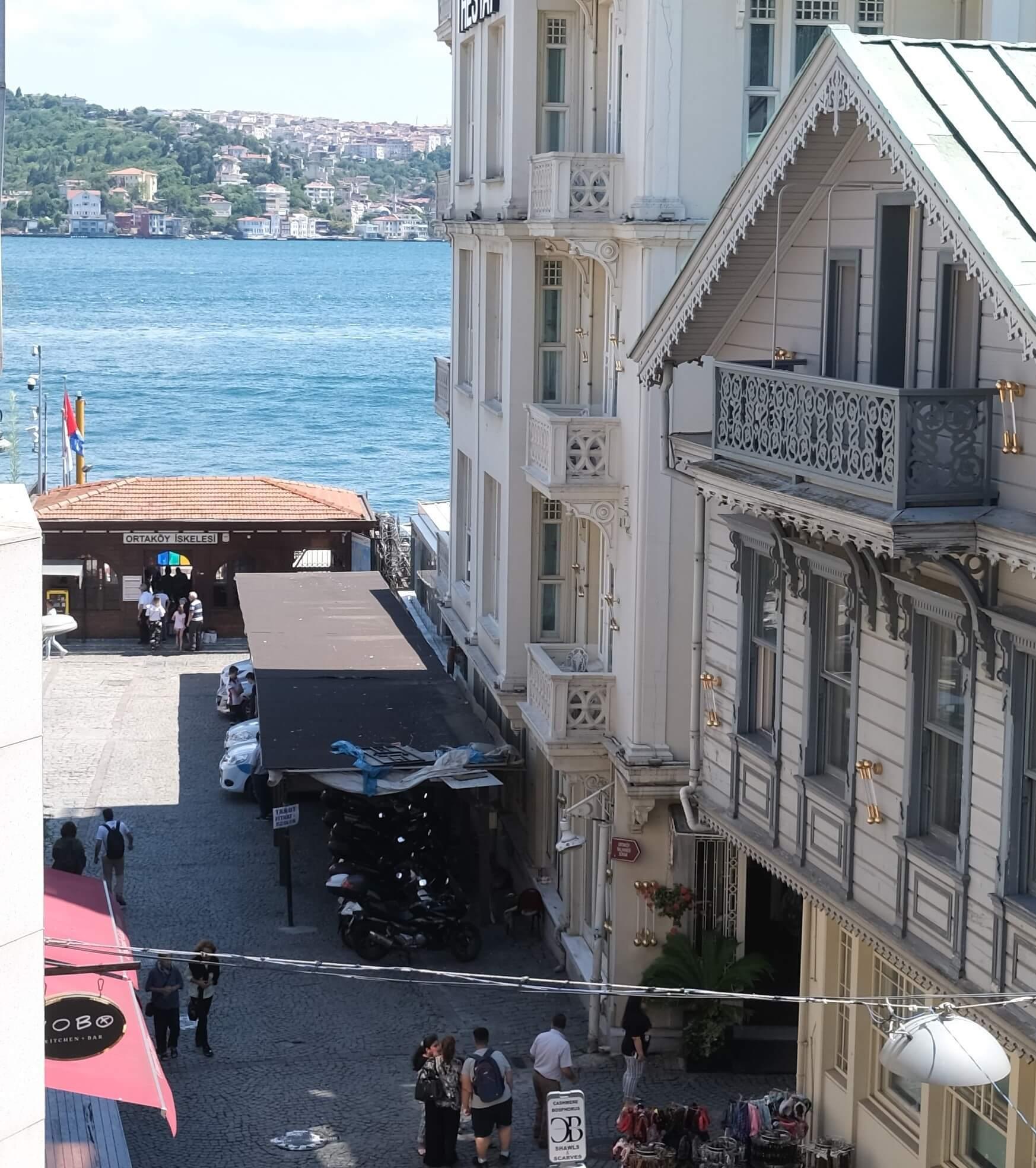 Ortakoey Hotel 2*